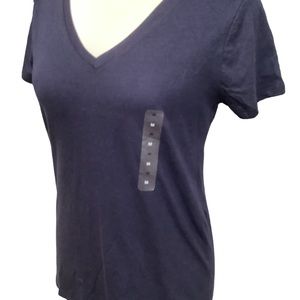🌟 3 for $ 25 Gap Tee Shirt V Neck Size M